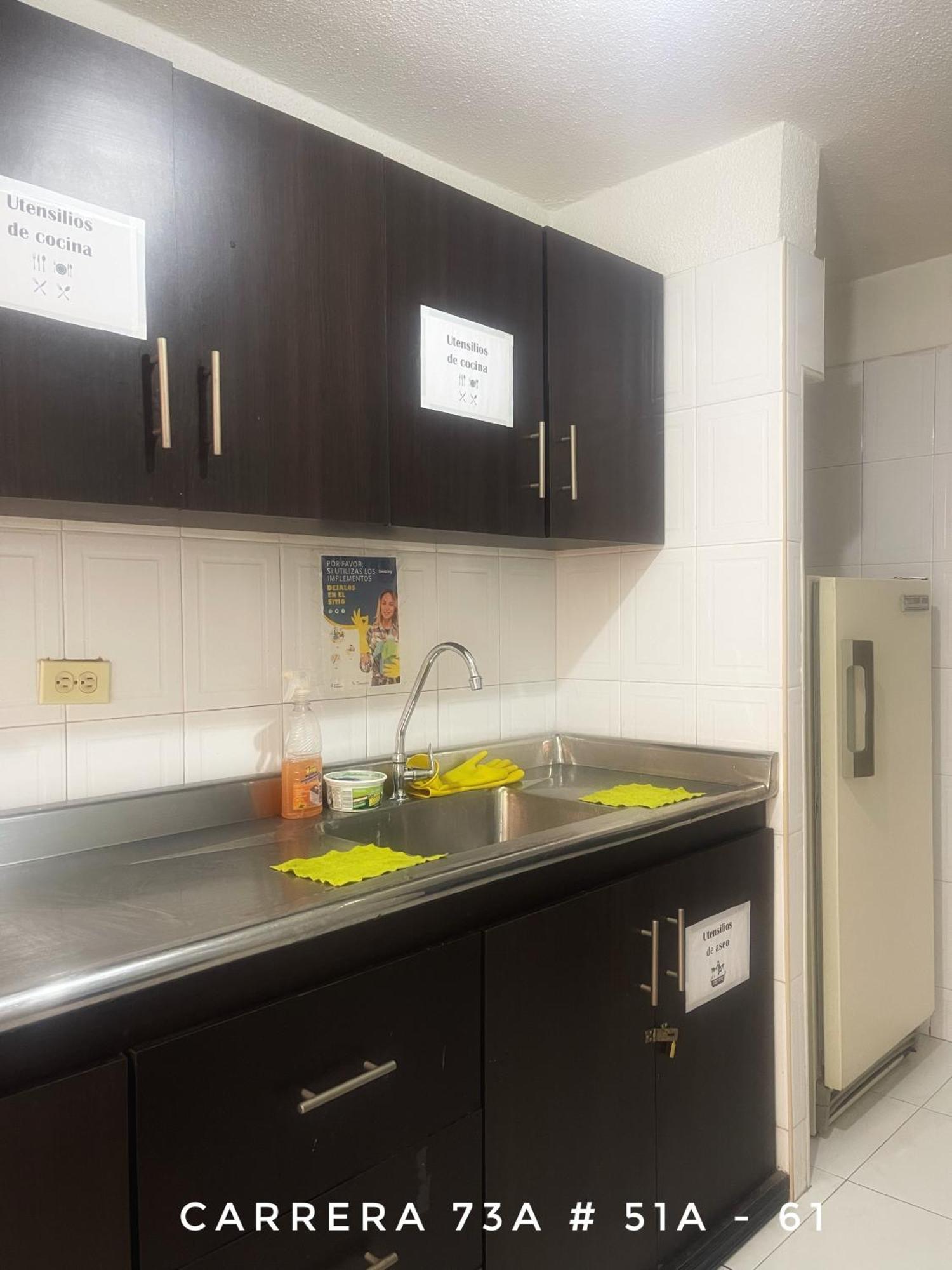 A 5 Minutos Del Aeropuerto Habitación en casa particular